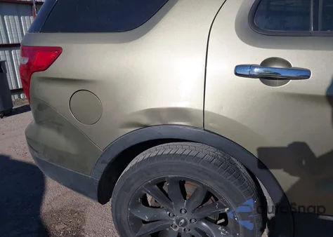 2012 Ford Explorer Xlt z USA, uszkodzony, nr VIN 1FMHK7D82CGB01117